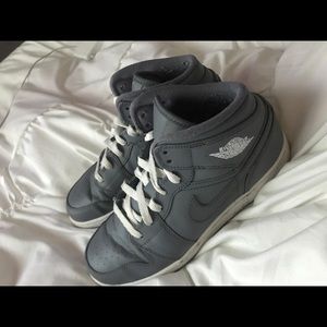 Nike Air Jordan 1 Mid